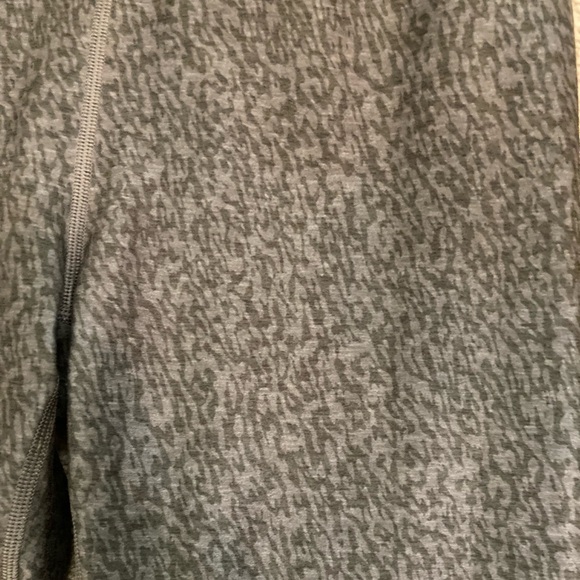 Athleta Elation Tight / Legging Olive Green S - Picture 5 of 6